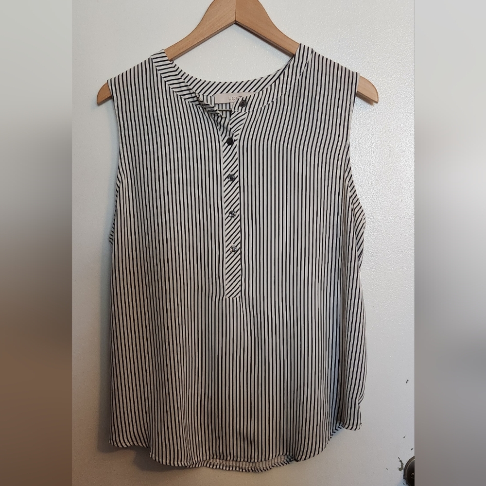 LOFT Black and White Sleeveless Button Down Blouse - Picture 2 of 5